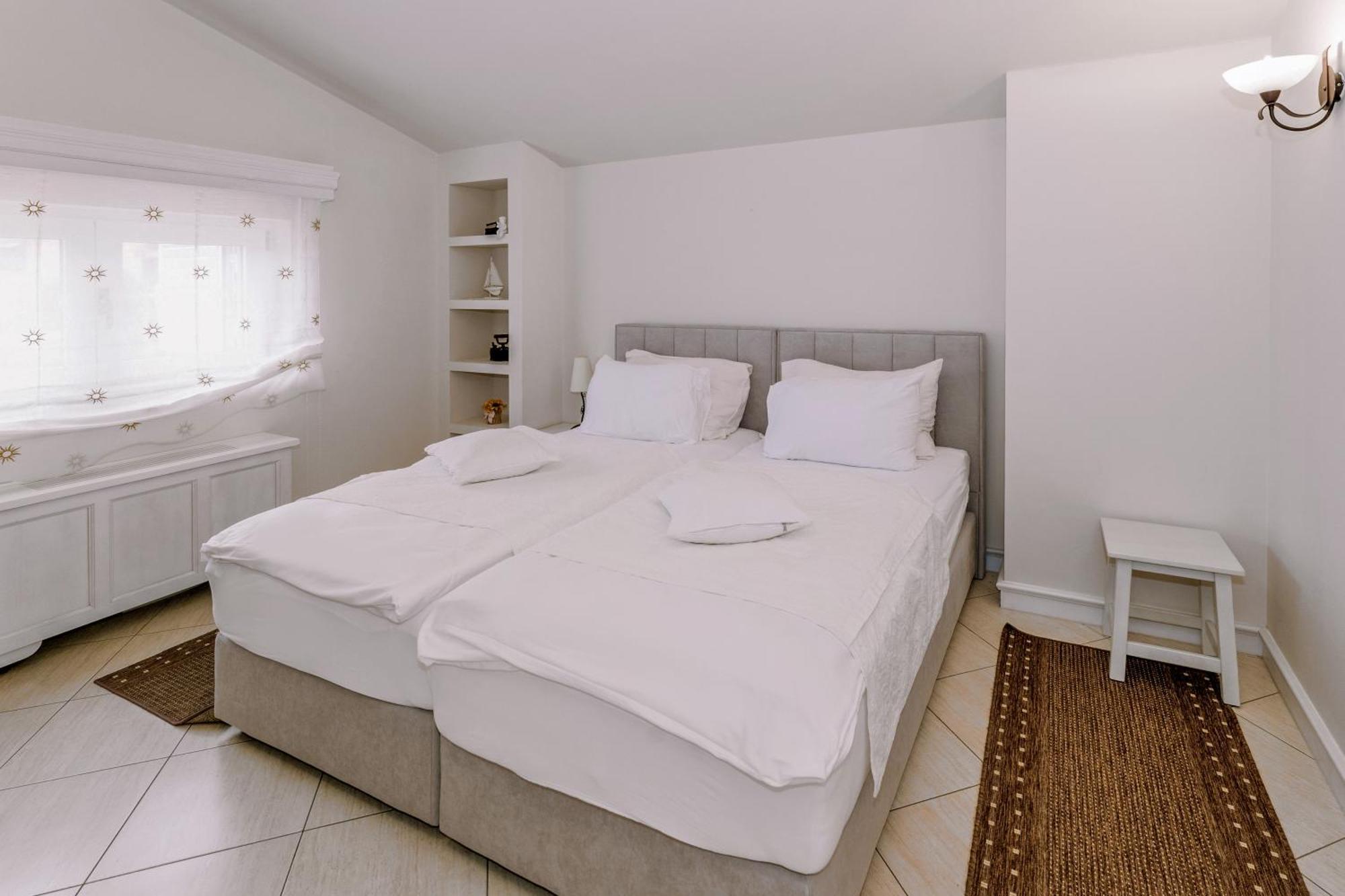 Hotel Abalone Crikvenica Eksteriør bilde