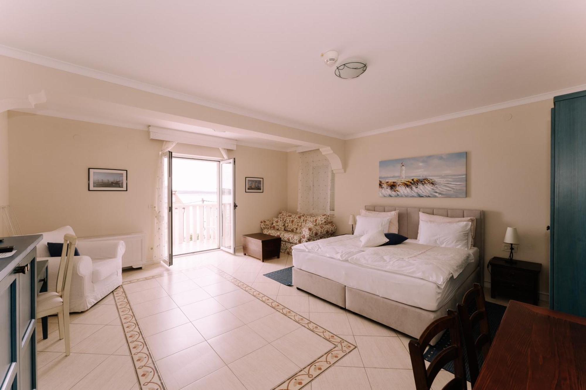 Hotel Abalone Crikvenica Eksteriør bilde