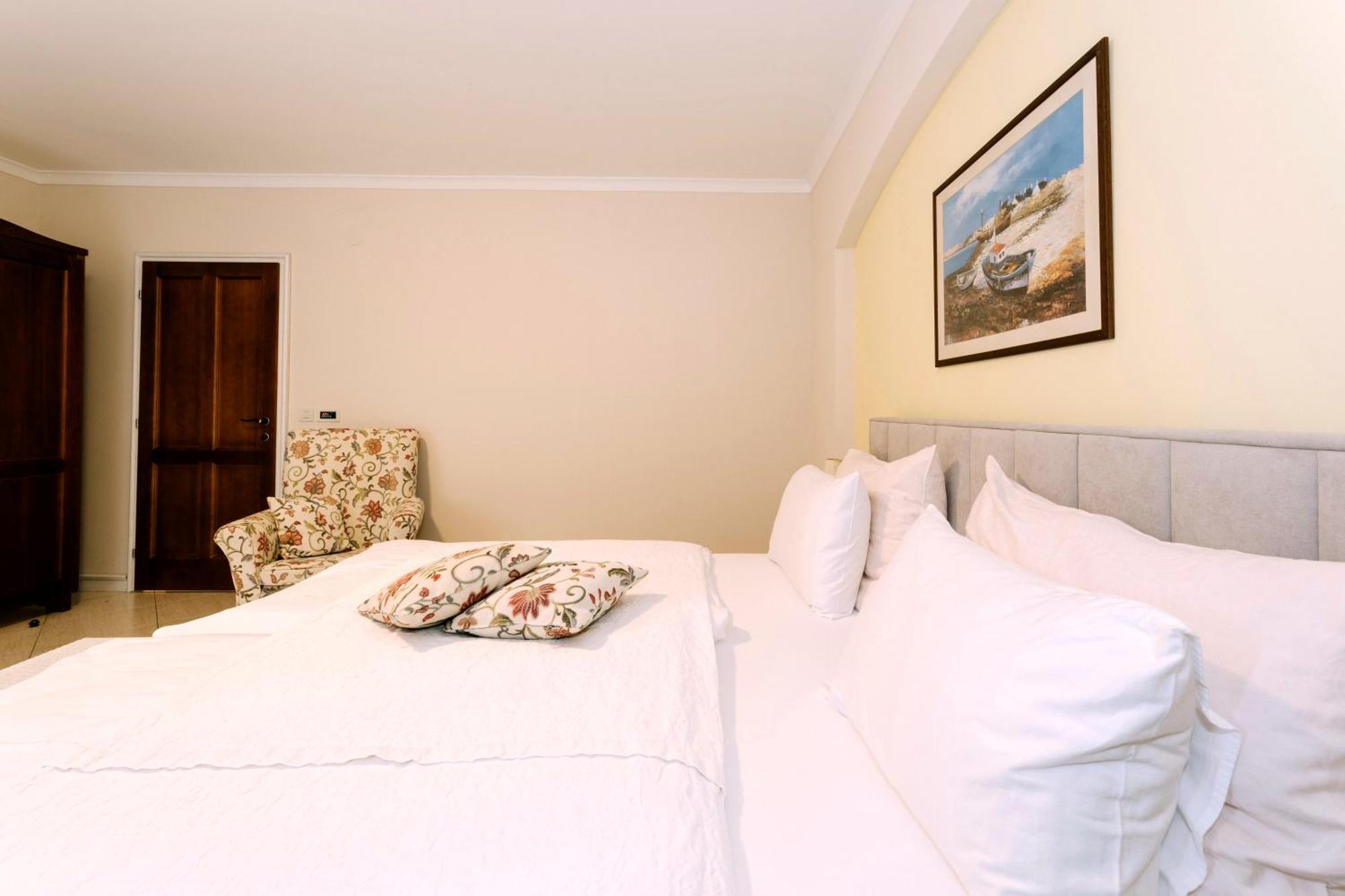 Hotel Abalone Crikvenica Eksteriør bilde